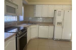 8008 Via Hacienda, Riviera Beach, FL 33418 - MLS#R11140898