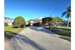 20 Silver Oak Drive, Port Saint Lucie, FL 34952 - MLS#R11140935