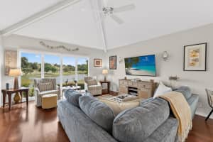 6884 SE Bunker Hill Drive, Hobe Sound, FL 33455 - MLS#R11140961