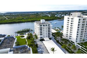 375 Beach Road 201, Tequesta, FL 33469 - MLS#R11141069