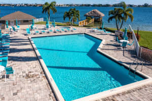 20 Lakeshore Drive, Hypoluxo, FL 33462 - MLS#R11141090