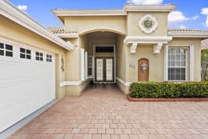 660 SW Lake Charles Circle, Port Saint Lucie, FL 34986 Sold 12/19/25