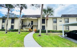44 Plantation Drive 102, Vero Beach, FL 32966 - MLS#R11141194