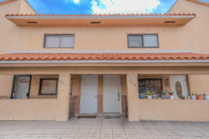 7690 W 29th Way 202, Hialeah