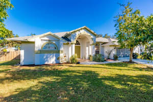 2711 SE Fall St Street, Port Saint Lucie, FL 34984 - MLS#R11141300