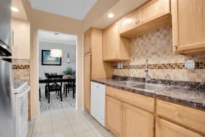 250 NE 20th Street 5240, Boca Raton, FL 33431 - MLS#R11141312