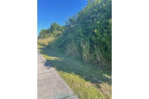 Xxx N 25th, Fort Pierce, FL 34946 Sold 12/18/25
