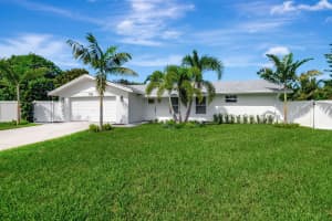 135 28th Court, Boynton Beach, FL 33435 - MLS#R11141454