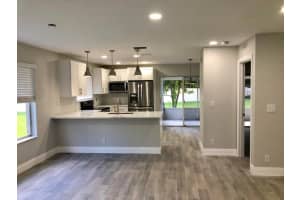 11180 Sw 17th Manor, Davie