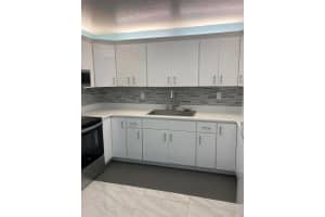 950 S Kanner Highway E23, Stuart, FL 34994 - MLS#R11141512