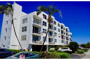 301 Croton Avenue 406, Lantana, FL 33462 - MLS#R11141540