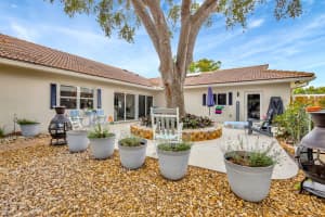 7598 W Country Club Boulevard, Boca Raton, FL 33487 - MLS#R11141542