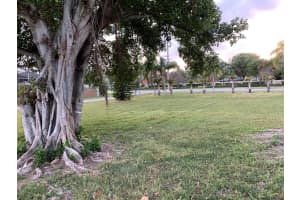 7086 Lawrence Road, Boynton Beach, FL 33436 - MLS#R11141603