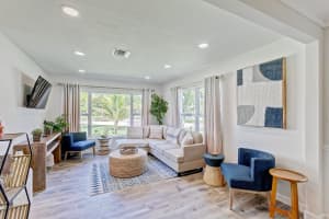 385 Hunter Street, West Palm Beach, FL 33405 - MLS#R11141640