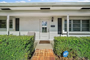 201 Worth Court N, West Palm Beach, FL 33405 - MLS#R11141656