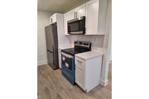 1000 W 1st Street, Riviera Beach, FL 33404 - MLS#R11141659