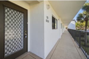 15244 Lakes Of Delray Boulevard, Delray Beach, FL 33484 - MLS#R11141686