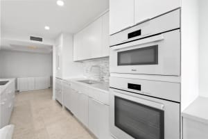5540 N Ocean Drive 15c, Singer Island, FL 33404 Sold 12/17/25