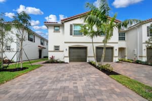6875 Broadwater Lane, Lake Worth