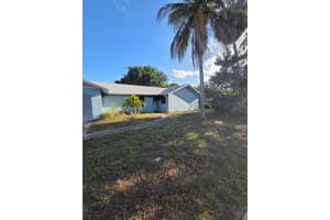 354 SE Prima Vista Boulevard, Port Saint Lucie, FL 34983 - MLS#R11141716