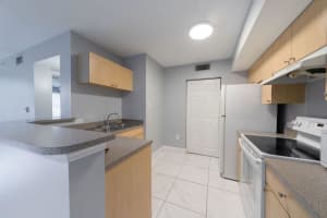 505 Villa Circle, Boynton Beach