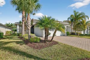 11870 SW Waterford Isle Way, Port Saint Lucie, FL 34987 - MLS#R11141740