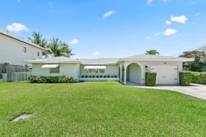 718 Shore Drive, Boynton Beach, FL 33435 - MLS#R11141779