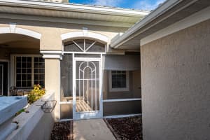 1657 Harbour Isles Circle, Port Saint Lucie, FL 34986 - MLS#R11141813