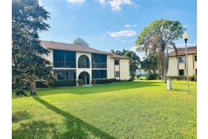 301 Knotty Pine Circle B-1, Greenacres, FL 33463 Sold 12/29/25