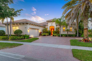 9986 SW Nuova Way, Port Saint Lucie, FL 34986 - MLS#R11141831