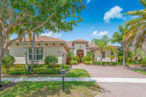 9986 SW Nuova Way, Port Saint Lucie, FL 34986 - MLS#R11141831