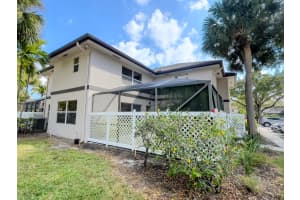 27 Clinton Court D, Royal Palm Beach, FL 33411 - MLS#R11141832