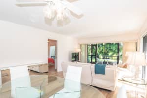 2550 Presidential Way, West Palm Beach, FL 33401 - MLS#R11141852