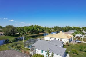 2352 SE West Blackwell Drive, Port Saint Lucie, FL 34952 - MLS#R11141860