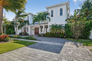 200 NW 10th Street, Boca Raton, FL 33432 - MLS#R11141872