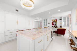 5050 N Ocean Drive 1401, Singer Island, FL 33404 - MLS#R11141932