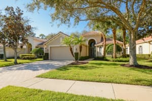 8813 Champions Way, Port Saint Lucie, FL 34986 - MLS#R11141944