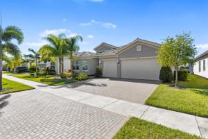 11974 Laguna Bay Parkway, Port Saint Lucie, FL 34987 - MLS#R11141951