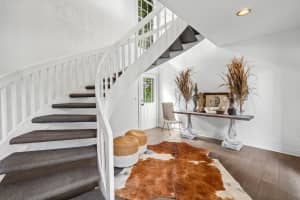 11823 Pebblewood Drive, Wellington