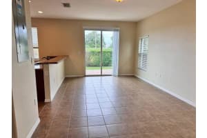 298 Lake Monterey Circle, Boynton Beach, FL 33426 - MLS#R11142054