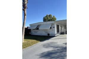 37 El Camino Real, Port Saint Lucie, FL 34952 - MLS#R11142066