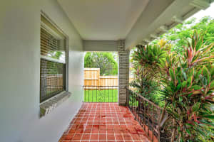 125 10th Street, Fort Pierce, FL 34950 - MLS#R11142168