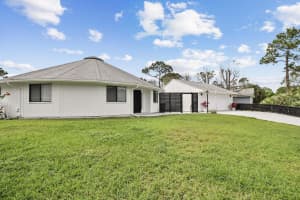 6300 SE Phillips Bend Avenue, Stuart, FL 34997 - MLS#R11142180