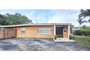 819 Colonial Road, West Palm Beach, FL 33405 - MLS#R11142206