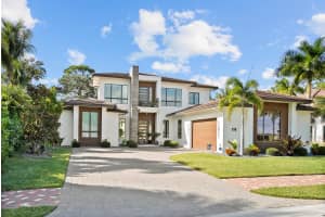 178 SE Via Lago Garda, Port Saint Lucie, FL 34952 - MLS#R11142231