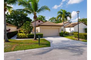 48 Ironwood Way N, Palm Beach Gardens, FL 33418 - MLS#R11142258