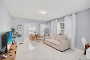 614 N E Street 1, Lake Worth Beach, FL 33460 - MLS#R11142284