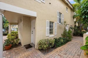 1015 Lake Shore Drive, Lake Park, FL 33403 - MLS#R11142285