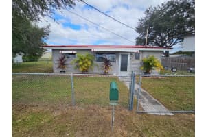 1047 5 Street, Okeechobee