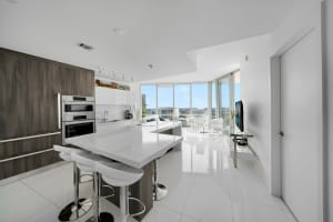 851 NE 1st Avenue 2410, Miami, FL 33132 - MLS#R11142312